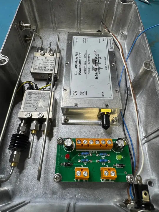 3 cm power amplifier and sequencer